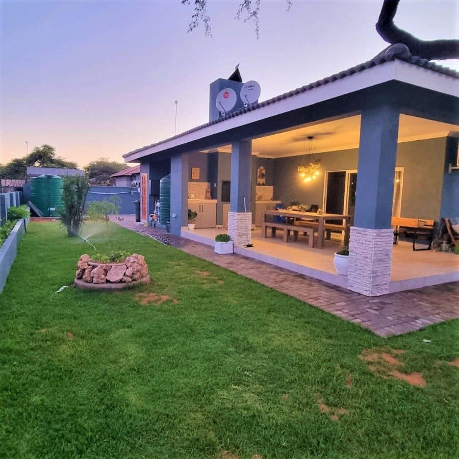 6 Bedroom Property for Sale in Kathu Northern Cape